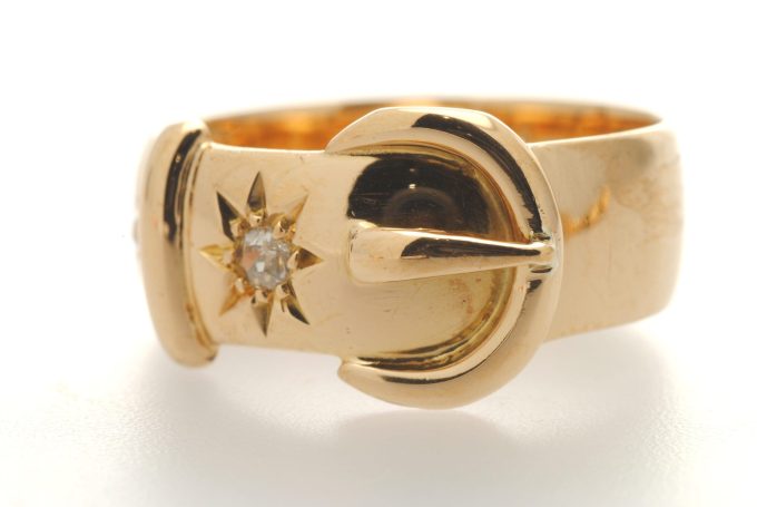 18ct Gold Buckle Ring - Image 2