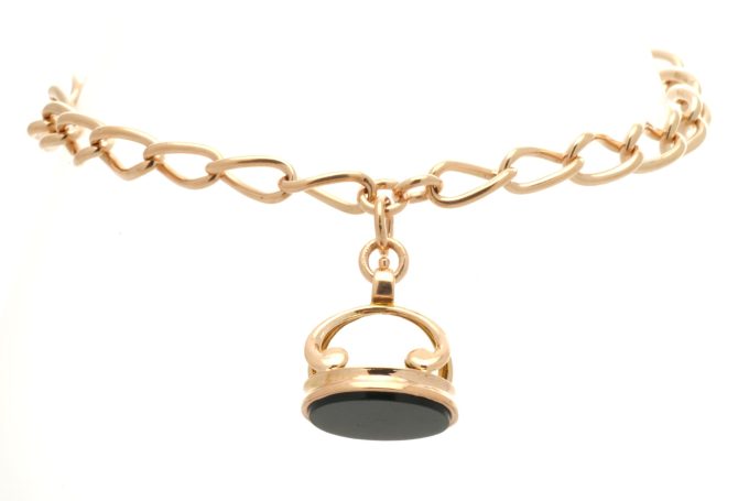 9 Carat Gold Graduated Chain with Fob