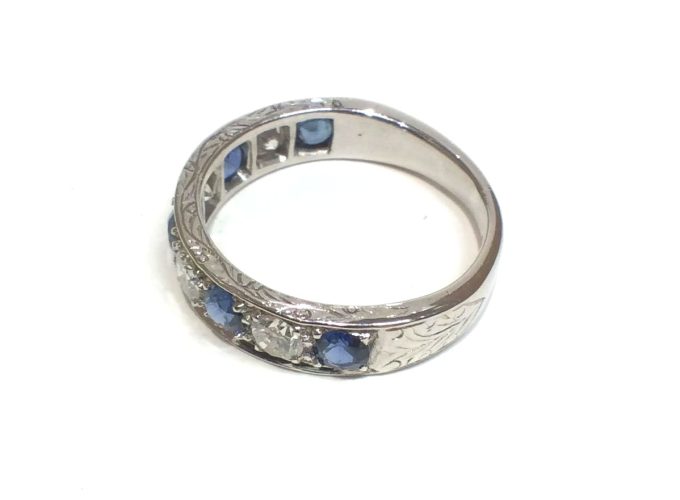 Vintage Sapphire and Diamond Eternity Ring - Image 4