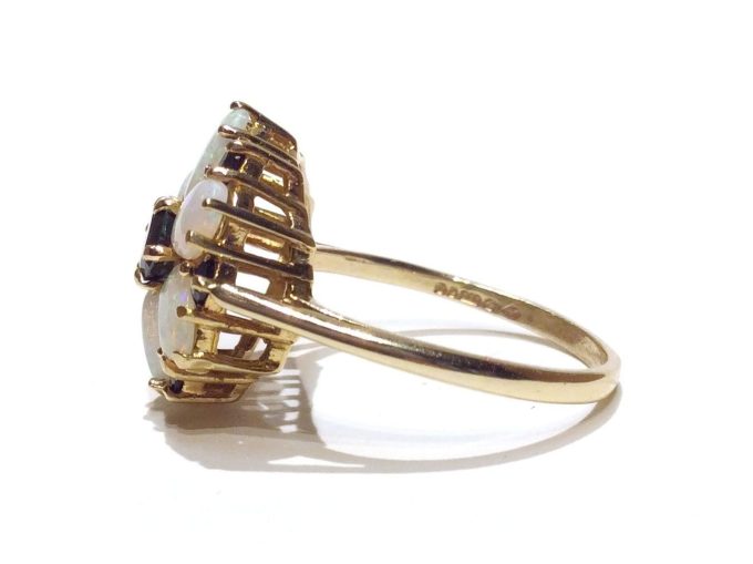 Opal and Sapphire Vintage Ring - Image 3