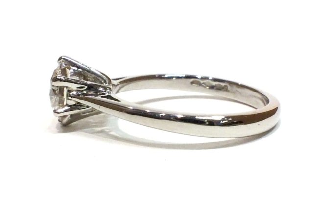 Platinum & Diamond Solitaire - Image 3