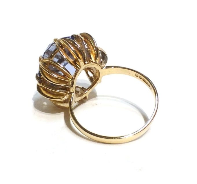 Vintage Gold Dress Ring - Image 2
