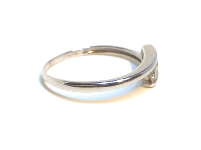 White Gold Diamond Crossover Ring - Image 3