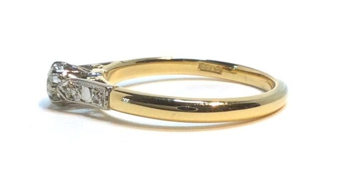 Vintage Diamond Solitaire Ring - Image 4