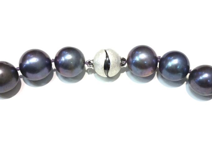 Peacock Pearl 11-13mm Necklace - Image 3