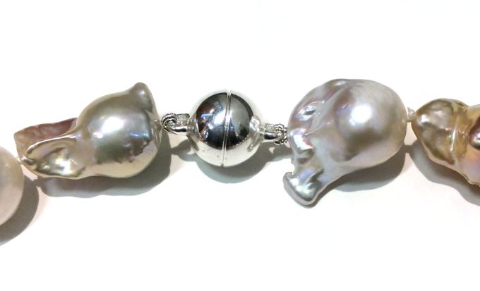 Multi Hue 20 - 30 mm Pearl Necklace - Image 3