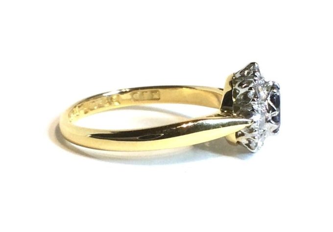 Vintage Sapphire and Diamond Cluster Ring - Image 3