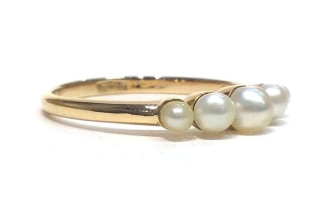 Vintage Five Pearl Ring - Image 2