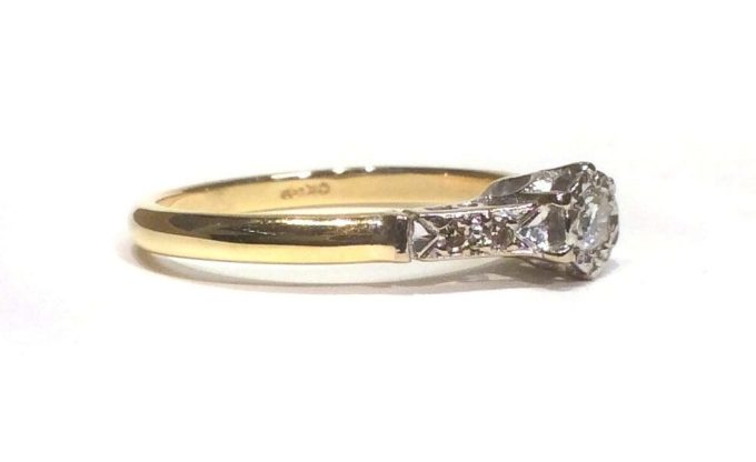 Vintage Gold & Platinum Diamond Solitaire Ring