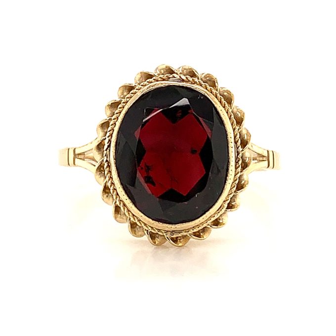 Garnet Dress Ring in 9 Carat Gold