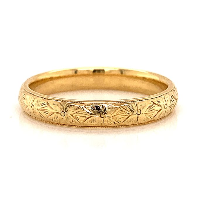18ct Gold Patterned Band