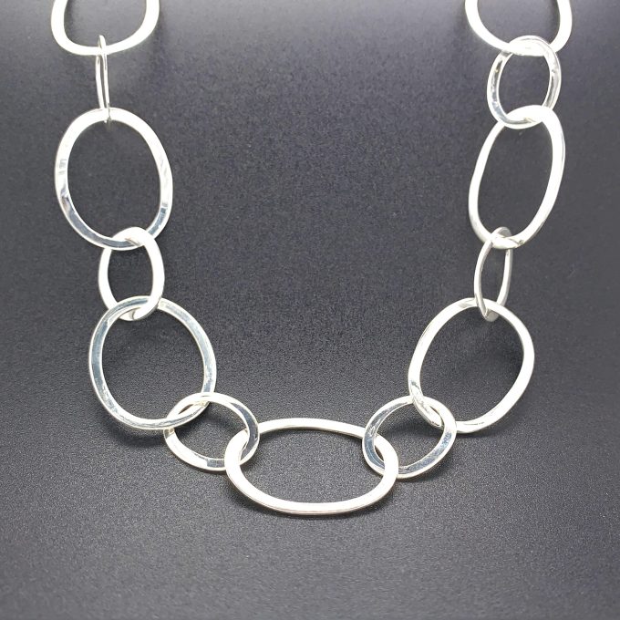 Large Flat Oval Linked Neclace