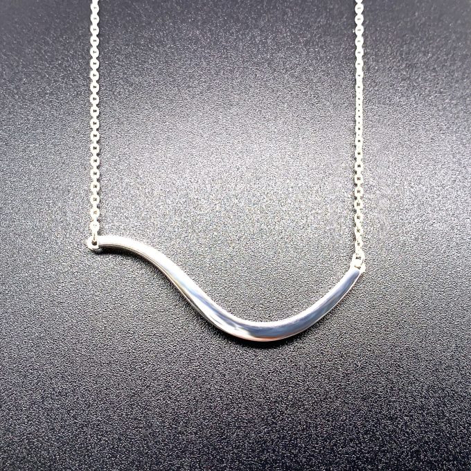 Wave Motif Silver Necklace