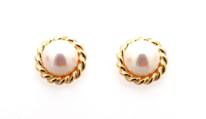 9ct Yellow Gold and Pearl Stud Earrings