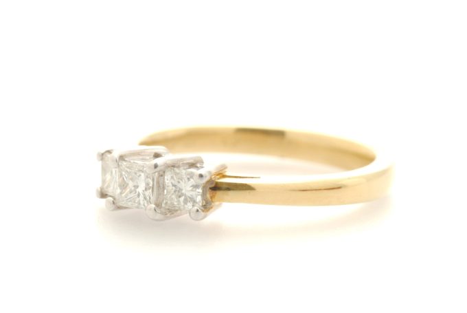 Trilogy Diamond Ring in Yellow Gold - Image 2