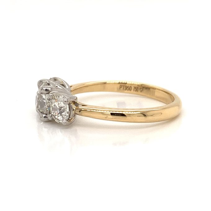 18ct Gold Diamond Trilogy Ring - Image 4