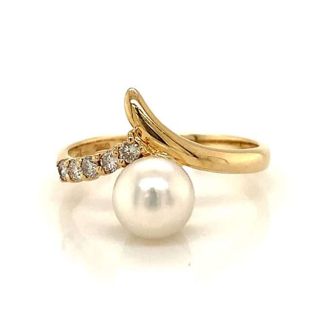Pearl and Diamond Set Ring
