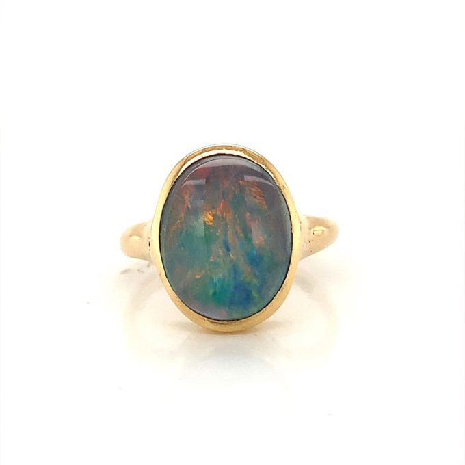 18ct Gold Opal Ring