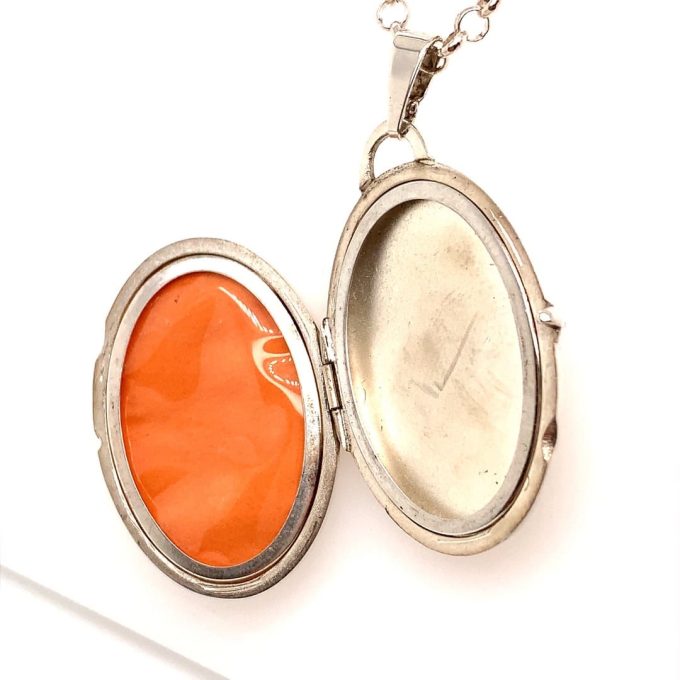 Vintage Silver Locket Necklace - Image 3
