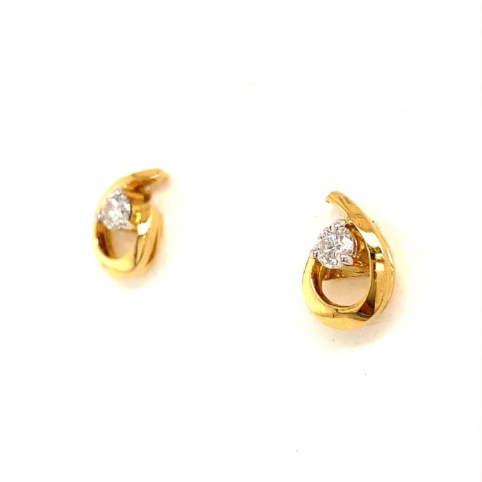 18ct Gold Diamond Set Stud Earrings - Image 3