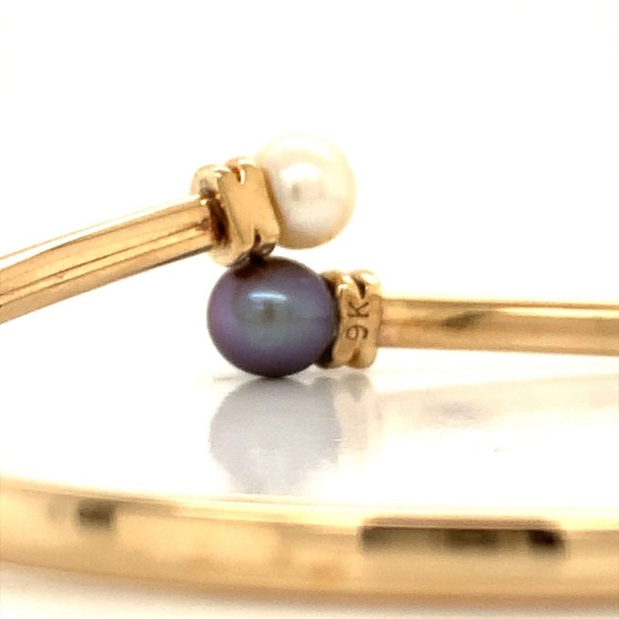 Gold and Pearl Twist Bangle - Image 4