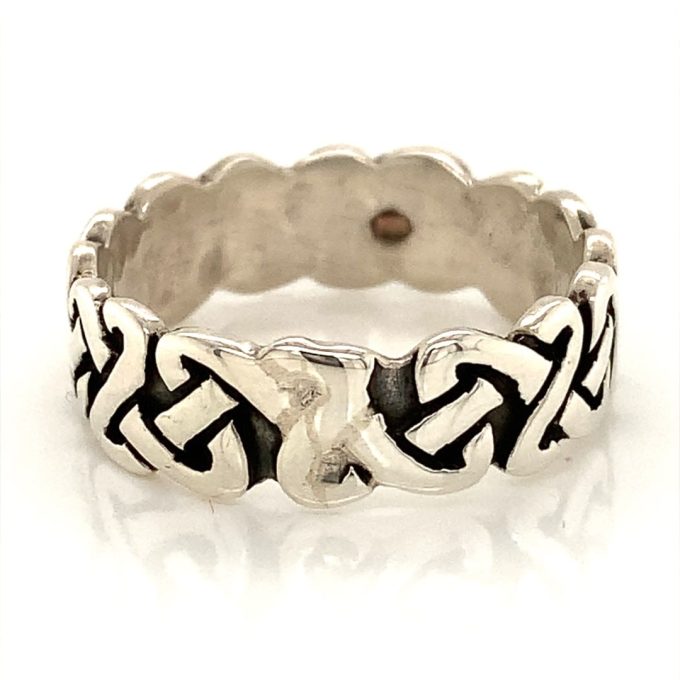 Gents Silver Celtic Knot Band - Image 3