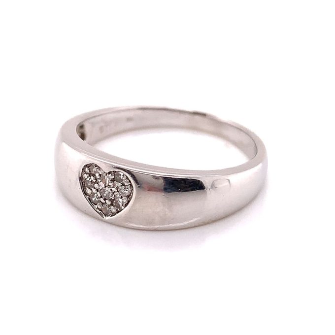 Diamond Pave Heart Ring - Image 4