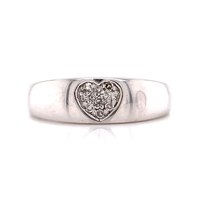 Diamond Pave Heart Ring
