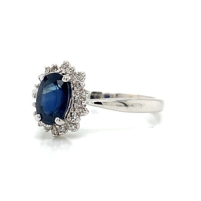 Sapphire and Diamond Cluster Ring - Image 2