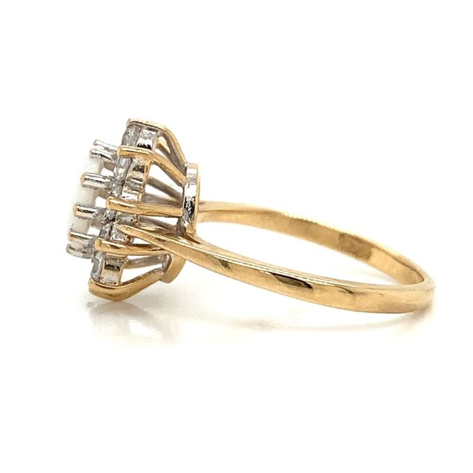 9ct Gold Opal & CZ Dress Ring - Image 3