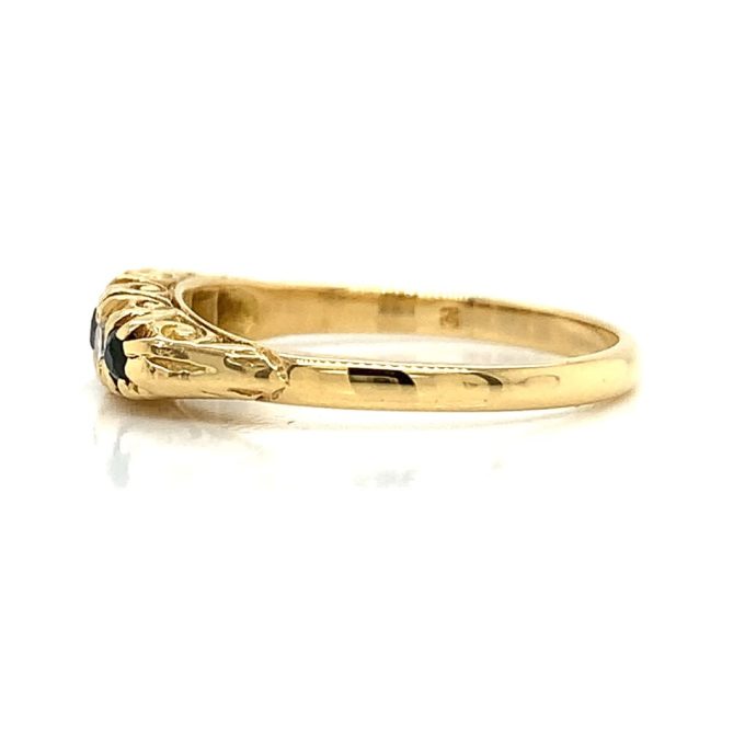 Sapphire and Diamond 18ct Carve Ring - Image 3
