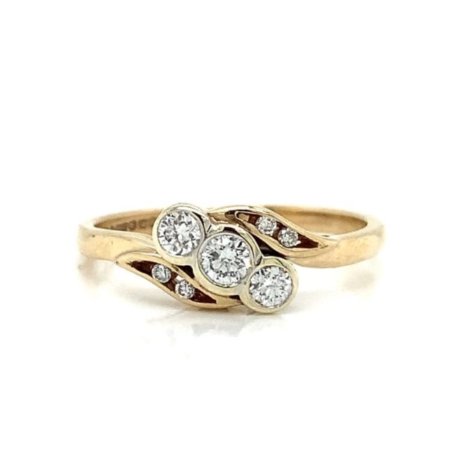 Diamond Trilogy Twist Ring