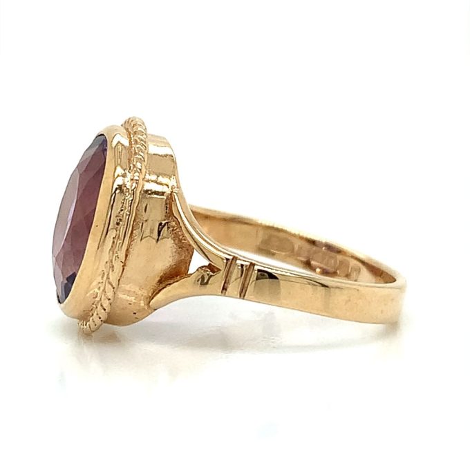 Traditional Wire Frame Amethyst Gold Ring - Image 3