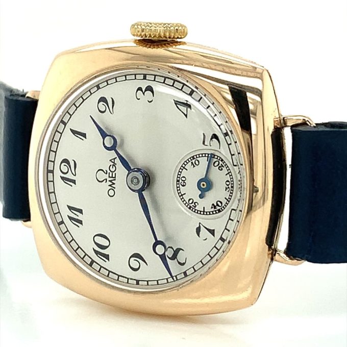 Vintage Omega Ladies Gold Watch - Image 2