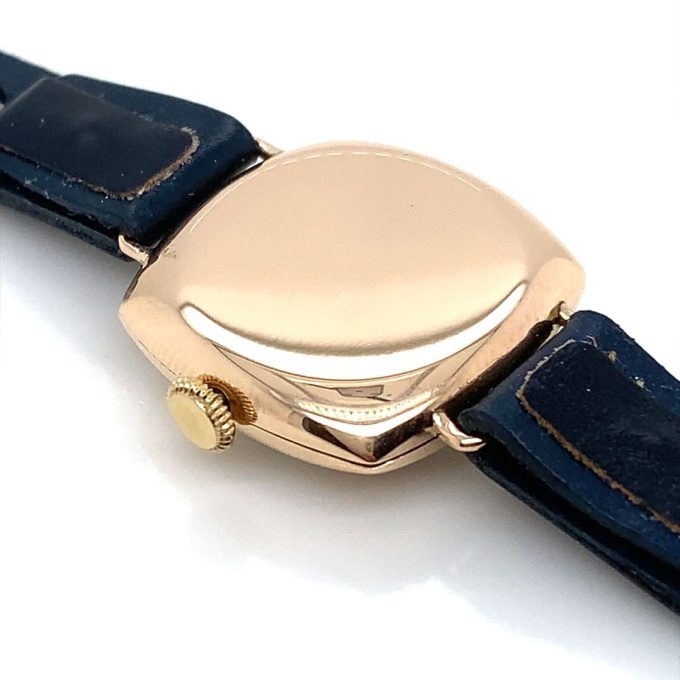 Vintage Omega Ladies Gold Watch - Image 4