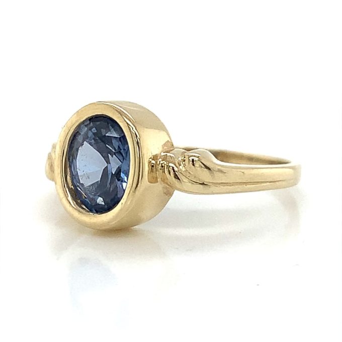 Blue Quartz Yellow Gold Ring - Image 2
