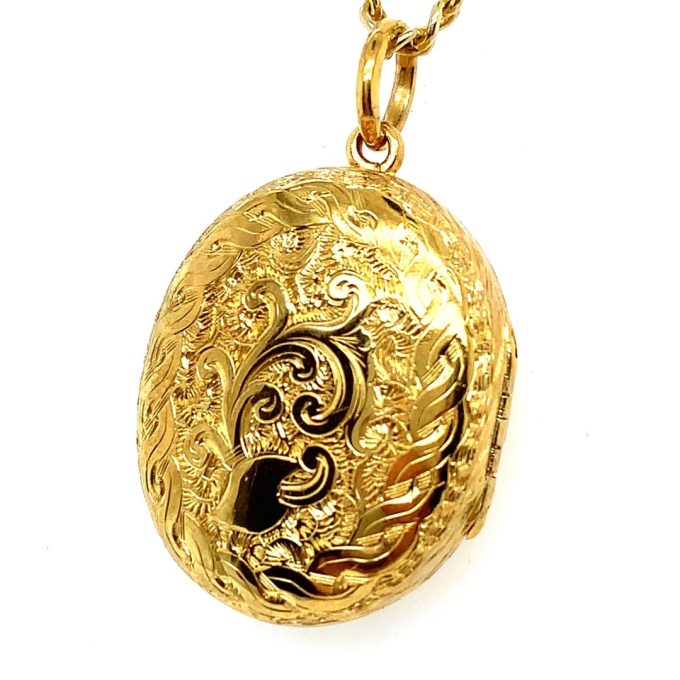 Antique 18ct Gold Engraved Locket - Image 6