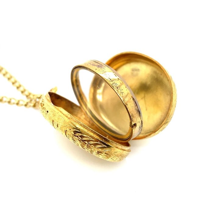 Antique 18ct Gold Engraved Locket - Image 4