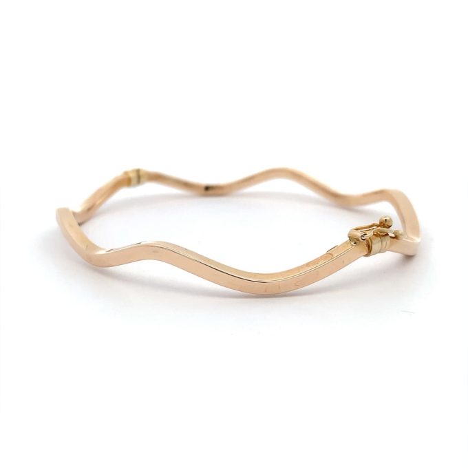 9 Carat Yellow Gold Wave Bangle - Image 3