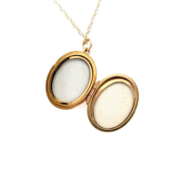 Gold Oval Engraved Locket Necklace - Image 4