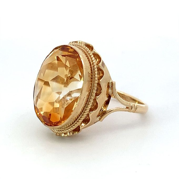 Yellow Gold Oval Citrine Dress Ring - Image 2